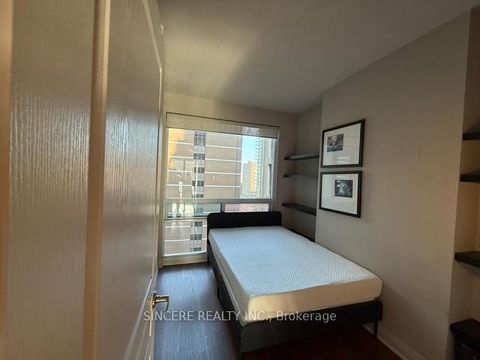 Photo 22 at 1701 - 1121 Bay Street, Bay Street Corridor, Toronto