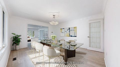 Photo 7 at 22 A Waltham Crescent, Doncrest, Richmond Hill Photo 7 at 22 A Waltham Crescent, Doncrest, Richmond Hill