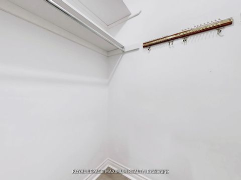 Photo 24 at 22 A Waltham Crescent, Doncrest, Richmond Hill