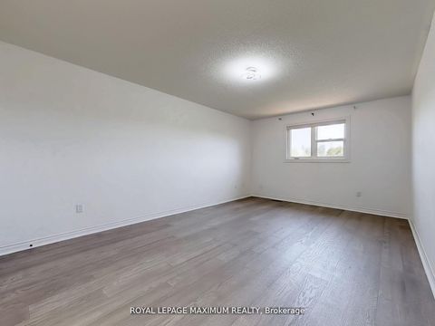 Photo 27 at 22 A Waltham Crescent, Doncrest, Richmond Hill Photo 27 at 22 A Waltham Crescent, Doncrest, Richmond Hill