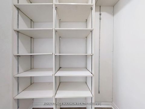 Photo 37 at 22 A Waltham Crescent, Doncrest, Richmond Hill