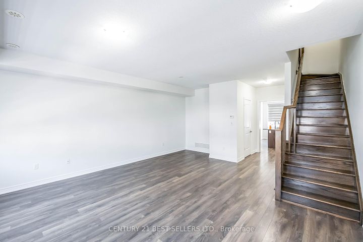Photo 15 at 23 Rapids Lane, Vincent, Hamilton
