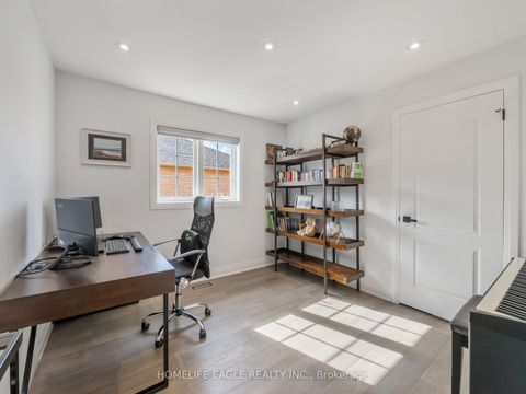 Photo 15 at 6 Brightsview Drive, Oak Ridges, Richmond Hill