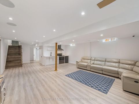 Photo 17 at 6 Brightsview Drive, Oak Ridges, Richmond Hill Photo 17 at 6 Brightsview Drive, Oak Ridges, Richmond Hill