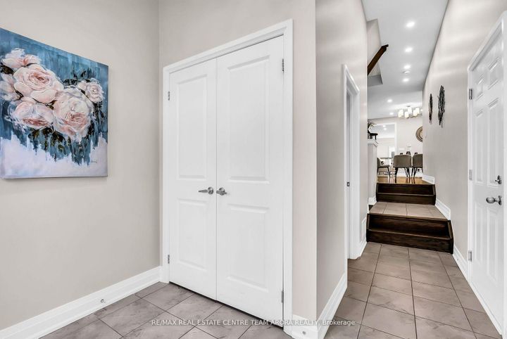 Photo 4 at 24 Dalbeattie Drive, Bram West, Brampton