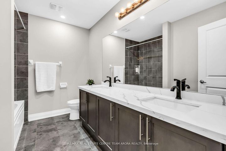 Photo 33 at 24 Dalbeattie Drive, Bram West, Brampton