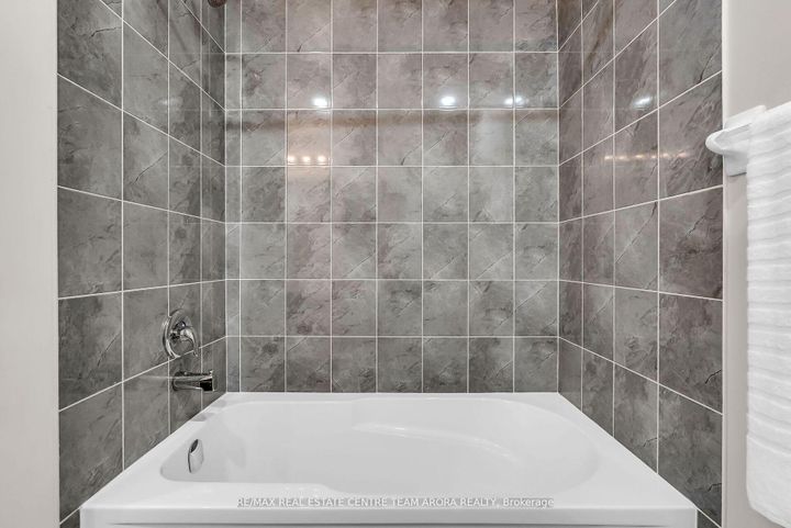 Photo 34 at 24 Dalbeattie Drive, Bram West, Brampton