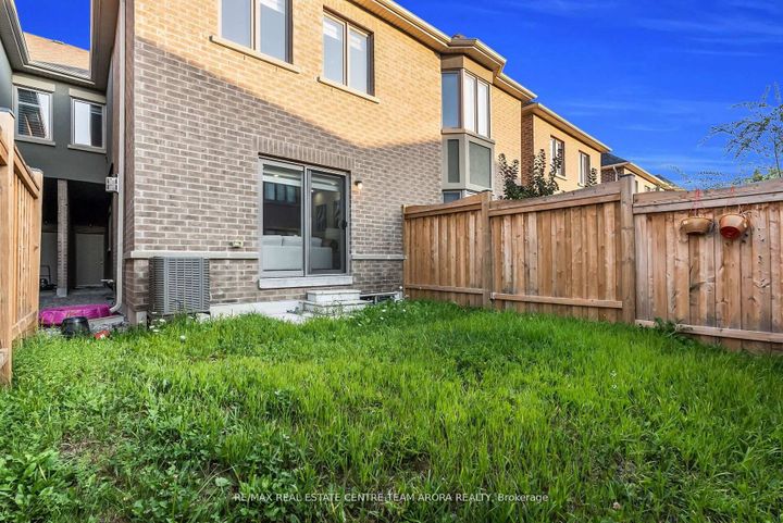 Photo 38 at 24 Dalbeattie Drive, Bram West, Brampton