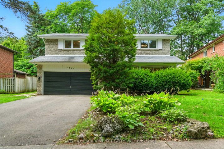 Photo 0 at 1245 Bramblewood Lane, Lorne Park, Mississauga