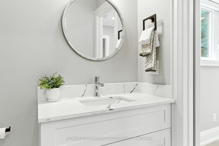 Photo 36 at 1245 Bramblewood Lane, Lorne Park, Mississauga