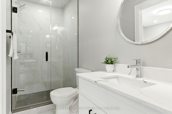 Photo 37 at 1245 Bramblewood Lane, Lorne Park, Mississauga