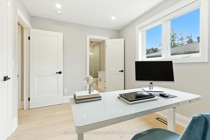 Photo 39 at 1245 Bramblewood Lane, Lorne Park, Mississauga