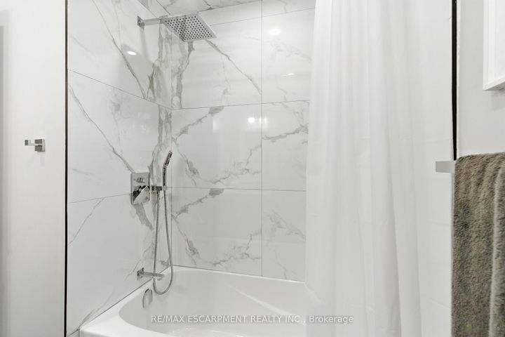 Photo 41 at 1245 Bramblewood Lane, Lorne Park, Mississauga