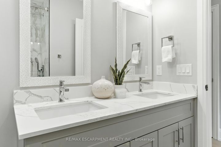 Photo 42 at 1245 Bramblewood Lane, Lorne Park, Mississauga