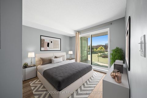Photo 7 at 233 - 60 Fairfax Crescent, Birchmount, Toronto