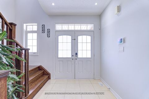 Photo 4 at 40 Killington Avenue, Kleinburg, Vaughan