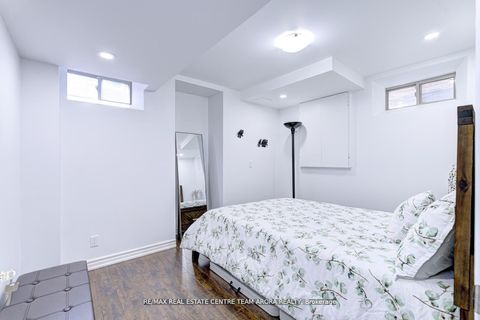 Photo 42 at 40 Killington Avenue, Kleinburg, Vaughan