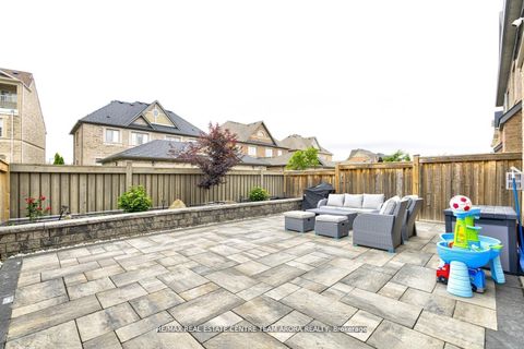 Photo 46 at 40 Killington Avenue, Kleinburg, Vaughan