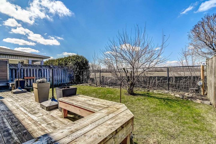 Photo 30 at 6 Collingwood Avenue, Snelgrove, Brampton
