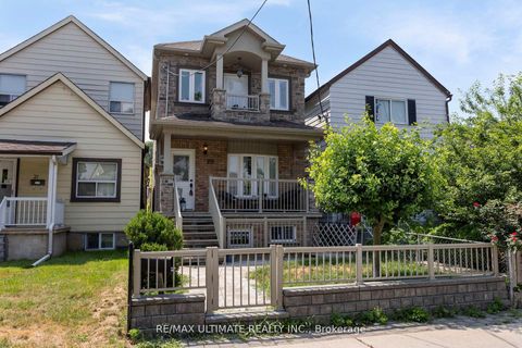 Photo 3 at 23 Seneca Avenue, Smythe, Toronto