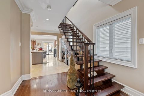 Photo 8 at 23 Seneca Avenue, Smythe, Toronto