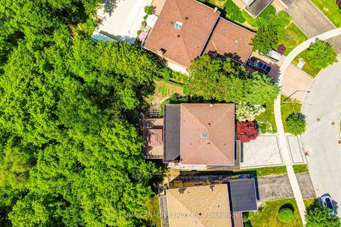 Photo 1 at 20 Saddletree Drive, Steeles, Toronto