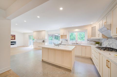 Photo 6 at 20 Saddletree Drive, Steeles, Toronto