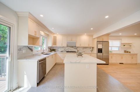 Photo 7 at 20 Saddletree Drive, Steeles, Toronto