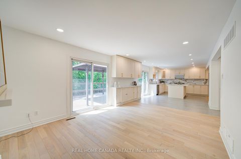 Photo 12 at 20 Saddletree Drive, Steeles, Toronto