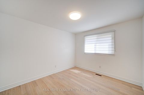 Photo 20 at 20 Saddletree Drive, Steeles, Toronto Photo 20 at 20 Saddletree Drive, Steeles, Toronto