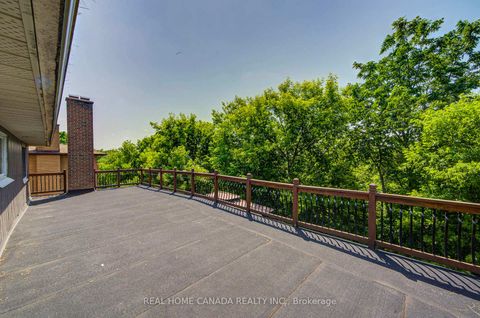 Photo 33 at 20 Saddletree Drive, Steeles, Toronto