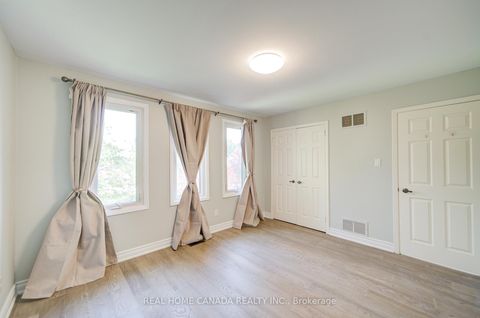 Photo 35 at 20 Saddletree Drive, Steeles, Toronto