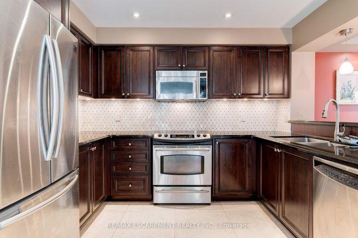 Photo 15 at 40 - 2511 Boros Road, Rose, Burlington