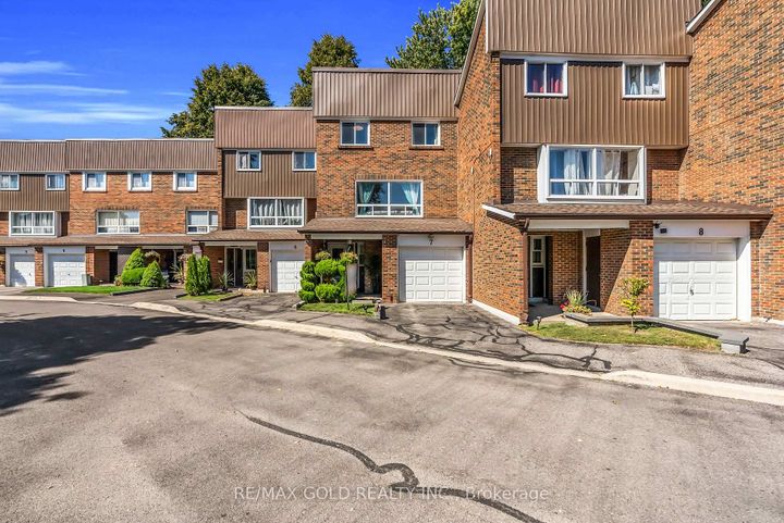 Photo 1 at 7 - 3065 Lenester Drive, Erindale, Mississauga