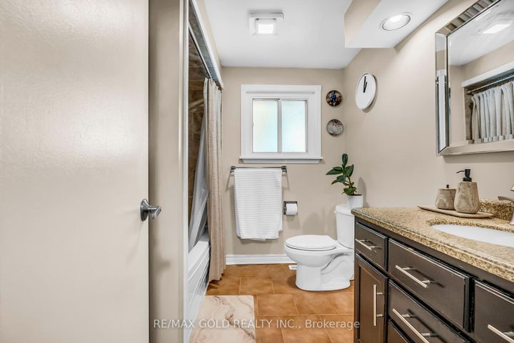 Photo 24 at 7 - 3065 Lenester Drive, Erindale, Mississauga