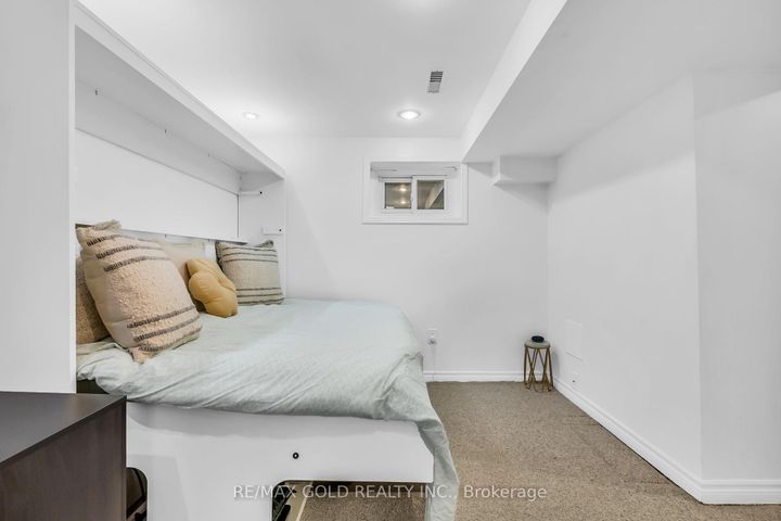 Photo 32 at 7 - 3065 Lenester Drive, Erindale, Mississauga