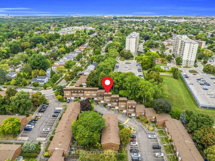 Photo 44 at 7 - 3065 Lenester Drive, Erindale, Mississauga