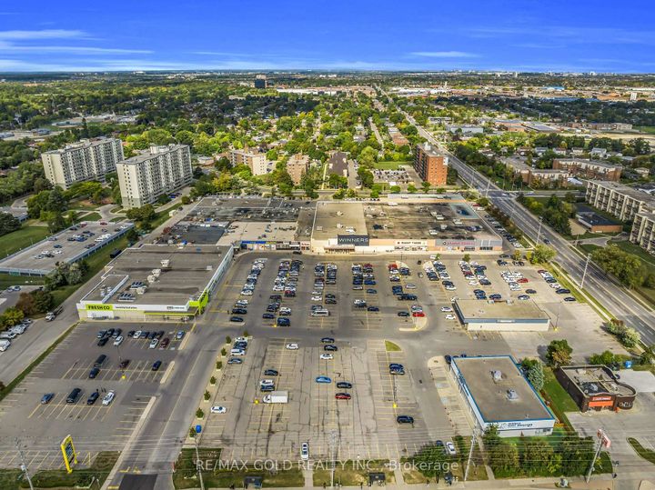 Photo 46 at 7 - 3065 Lenester Drive, Erindale, Mississauga