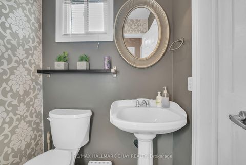 Photo 11 at 30 Rosenfeld Drive, Grove East, Barrie