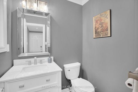 Photo 19 at 25 Aztec Court, Westbrook, Richmond Hill