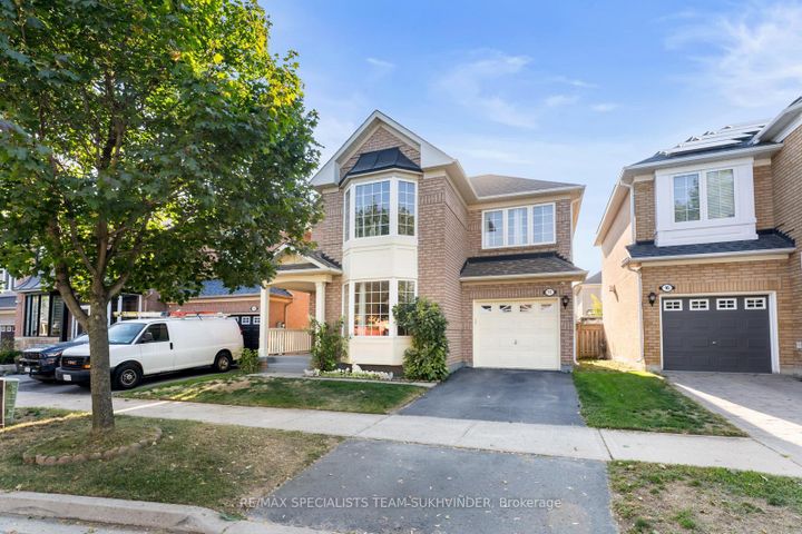 Photo 2 at 14 Tower Bridge Crescent, Berczy, Markham