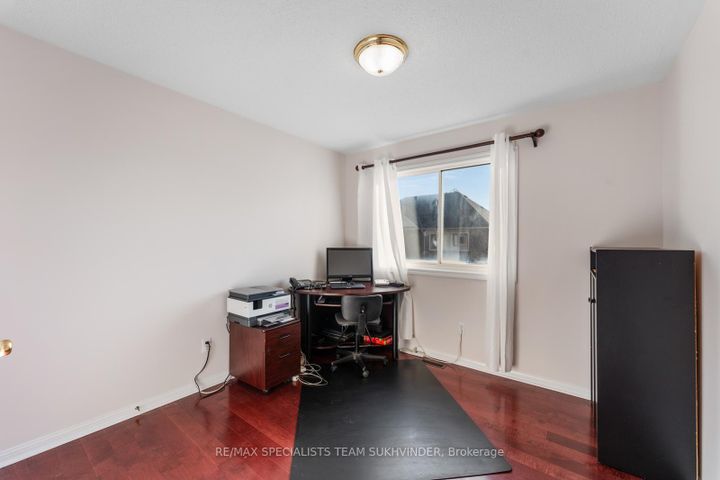 Photo 28 at 14 Tower Bridge Crescent, Berczy, Markham