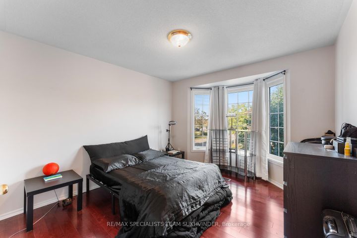 Photo 30 at 14 Tower Bridge Crescent, Berczy, Markham