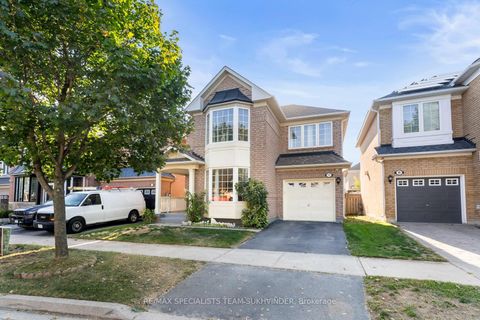 Photo 2 at 14 Tower Bridge Crescent, Berczy, Markham