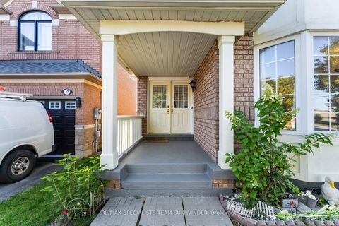 Photo 5 at 14 Tower Bridge Crescent, Berczy, Markham