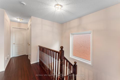Photo 22 at 14 Tower Bridge Crescent, Berczy, Markham