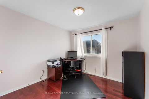 Photo 28 at 14 Tower Bridge Crescent, Berczy, Markham