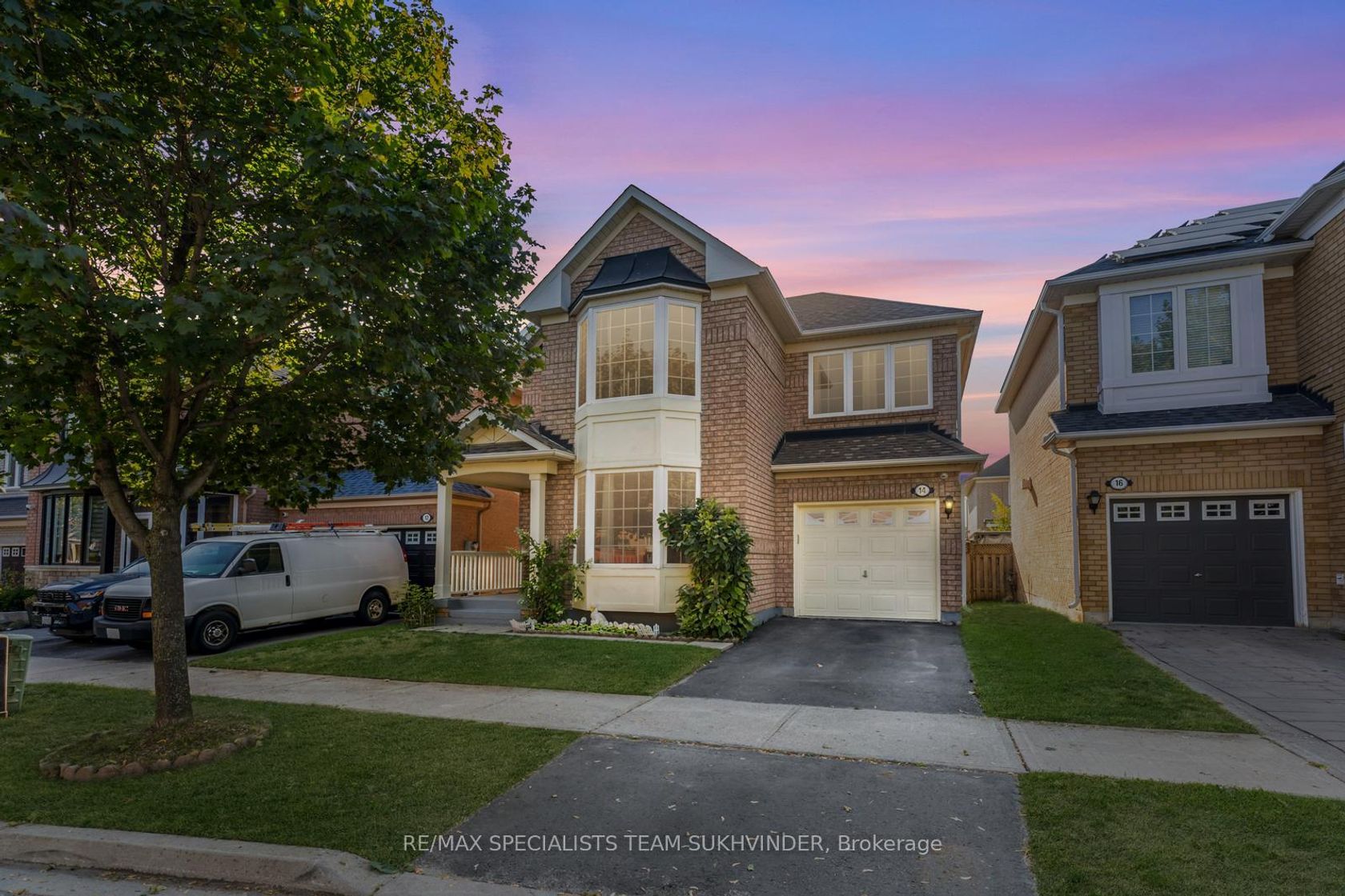 14 Tower Bridge Crescent, Berczy, Markham 2