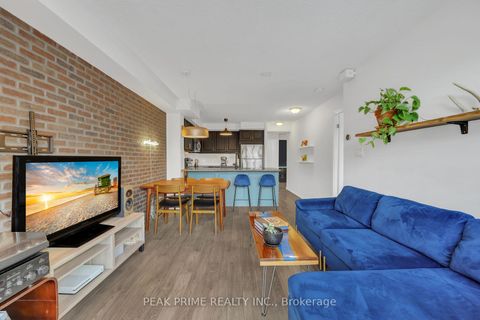Photo 4 at 306 - 308 Palmerston Avenue, Bellwoods, Toronto
