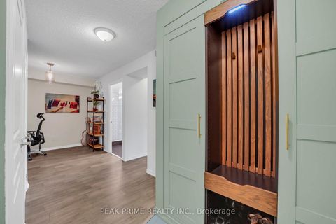 Photo 8 at 306 - 308 Palmerston Avenue, Bellwoods, Toronto